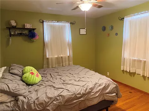 Bedroom - 138 E Cedar St, Jefferson, OH 44047 photo 2 of 4