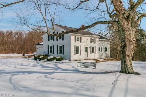 12567 Girdled Rd, Concord, OH 44077