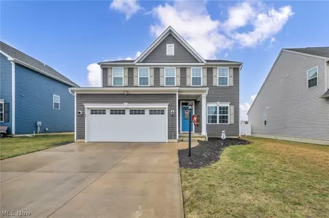 9216 Nash Ln, North Ridgeville, OH 44039