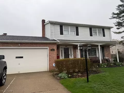 1026 Joy Oval, Seven Hills, OH 44131