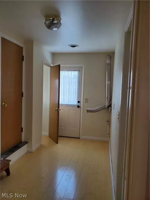 Entry Way - 404 Crescent Dr, Berea, OH 44017 photo 1 of 1