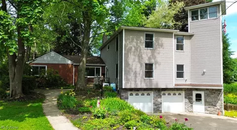 2822 Lakeland Pkwy, Silver Lake, OH 44224