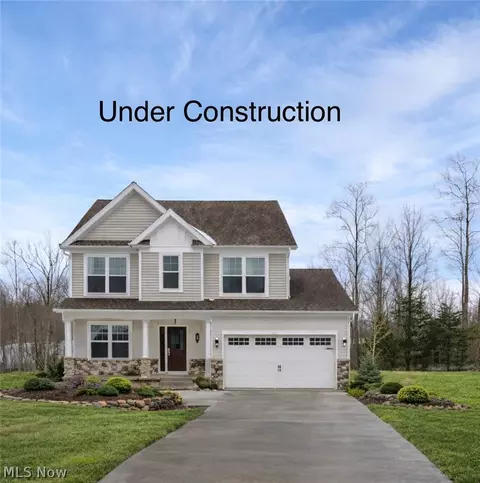 9147 Dove Ln, Mentor, OH 44060