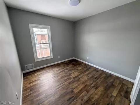 Bedroom - 252 State St, Struthers, OH 44471 photo 1 of 6
