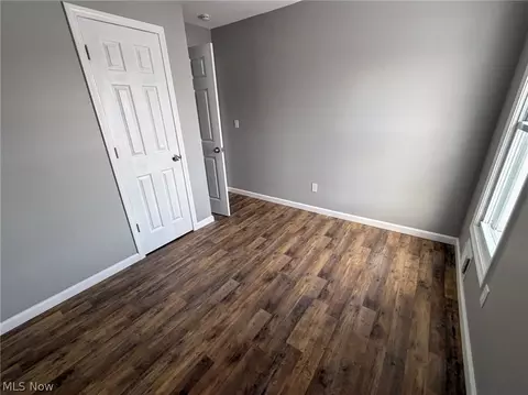 Bedroom - 252 State St, Struthers, OH 44471 photo 4 of 6