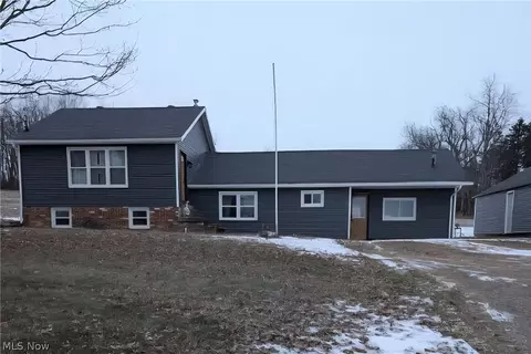 3915 Orchardview Dr SE, East Canton, OH 44730