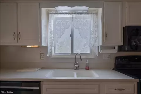Kitchen - 3237 Valley Forge Dr, Brunswick, OH 44212 photo 1 of 2