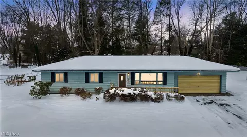 943 N Lake St, Madison, OH 44057