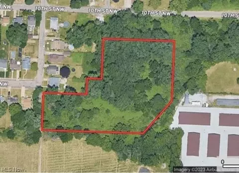 Brant Avenue Nw, Canton, OH 44708