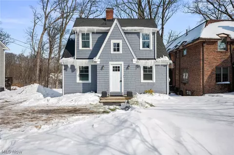 270 Chagrin Blvd, Chagrin Falls, OH 44022