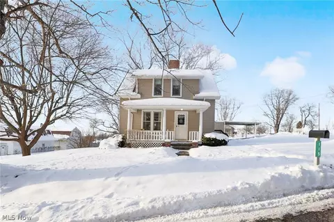 115 Cemetery St, Apple Creek, OH 44606