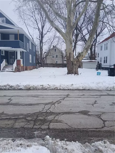 1189 E 146th St, Cleveland, OH 44110
