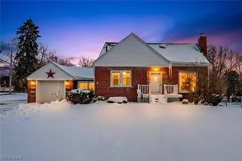 176 Saratoga Ave NW, Canton, OH 44708