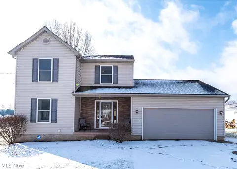 1860 Paradise St SE, East Sparta, OH 44626