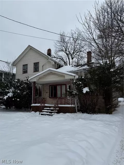 3829 Lake Ave, Ashtabula, OH 44004