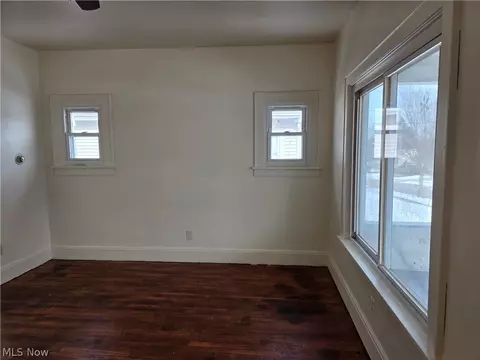 1174 Linden Ave, Akron, OH 44310 photo 3