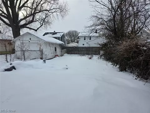 1174 Linden Ave, Akron, OH 44310 photo 15
