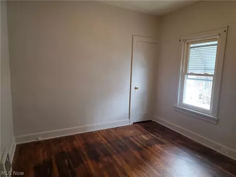 1174 Linden Ave, Akron, OH 44310 photo 11