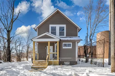 3064 W 16th St, Cleveland, OH 44113