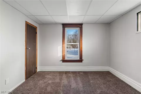 Bedroom - 301 E Voris St, Akron, OH 44311 photo 3 of 4