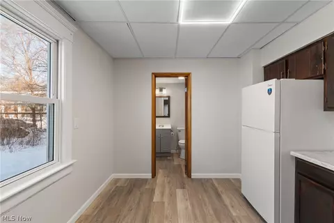 Entry Way - 301 E Voris St, Akron, OH 44311 photo 6 of 6
