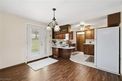 535 W Schultz Ave, Dalton, OH 44618 photo 9