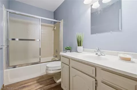 Bath - 4557 Saint James Cir NW, Canton, OH 44708 photo 2 of 2