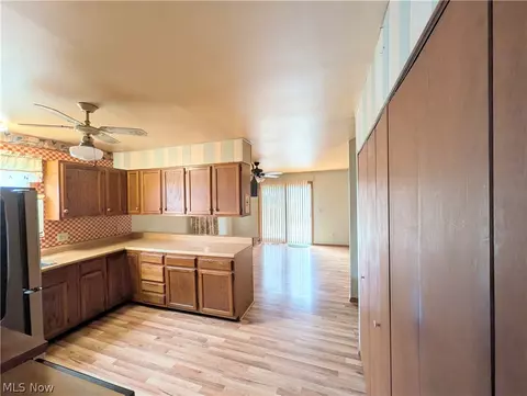 2000 Stake Dr, Green, OH 44232 photo 6