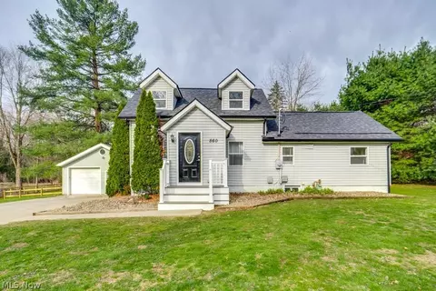 860 Brunsdorph Rd, Fairlawn, OH 44333