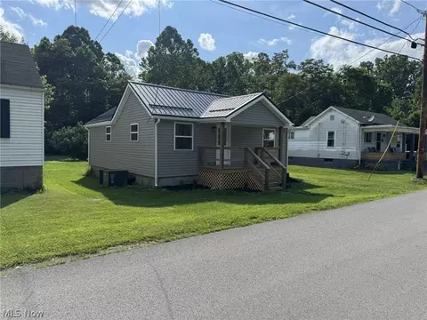 71600 Hall St, Saint Clairsville, OH 43950