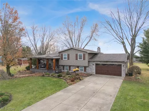 18331 William Dr, Doylestown, OH 44230