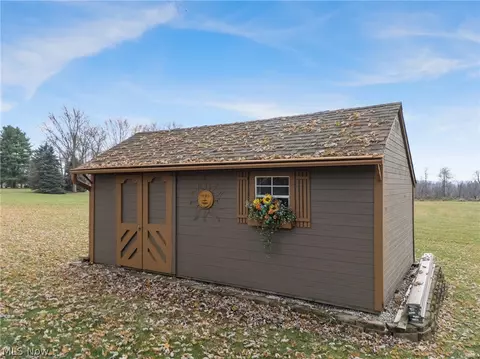 18331 William Dr, Doylestown, OH 44230 photo 9