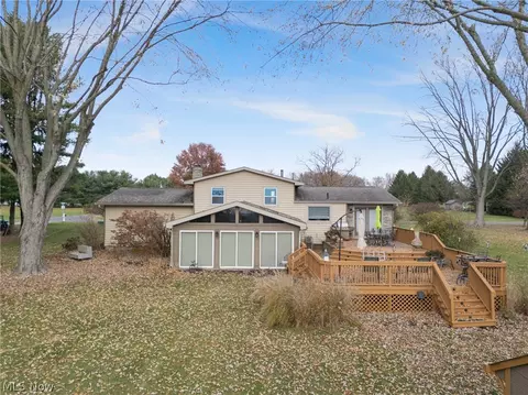 18331 William Dr, Doylestown, OH 44230 photo 5