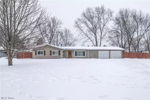 1439 Yale Dr, Brunswick, OH 44212