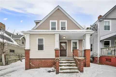 3560 W 66th St, Cleveland, OH 44144
