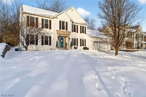 125 Glenshire Ln, Medina, OH 44256