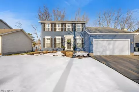 2225 Abbey Ln, Akron, OH 44319