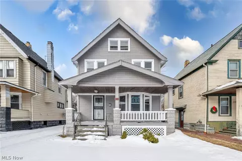 2218 W 100th St, Cleveland, OH 44102