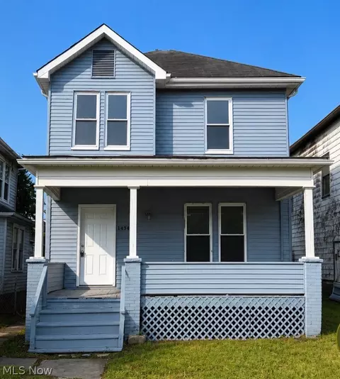1434 Oregon Ave, Steubenville, OH 43952
