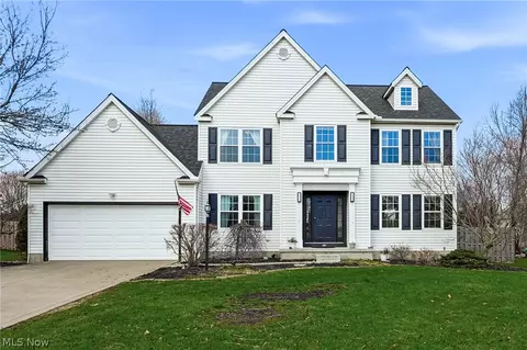 3887 Myrtle Ln, Brunswick, OH 44212