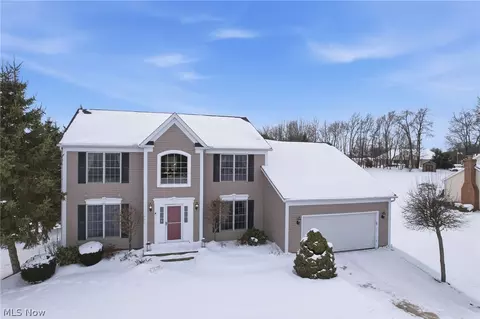 1676 Countryview Dr, Kent, OH 44240