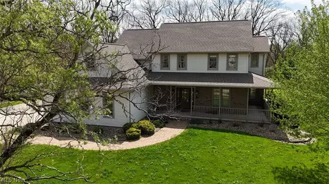 7081 Ruby Ct, Youngstown, OH 44515