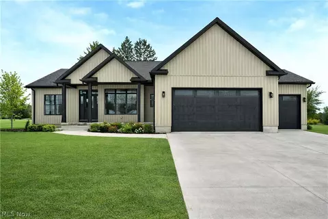 248 Robbies Run, Cortland, OH 44410