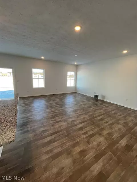 414 Pheasant Run, Elyria, OH 44035 photo 3