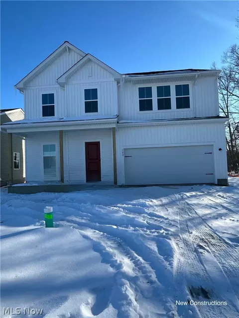 502 Cedarwood Trl, Elyria, OH 44035