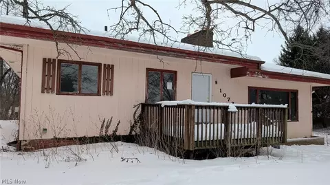 1078 Aberagg Rd, Atwater, OH 44201