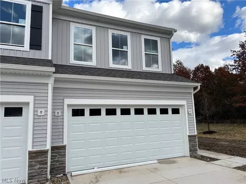 1725 Merlot Ln, Westlake, OH 44145