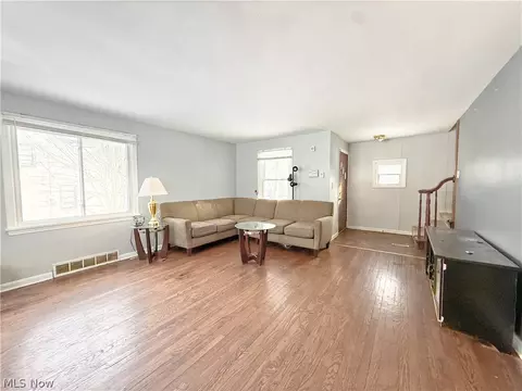 Living - 86 Terrace Dr, Boardman, OH 44512 photo 3 of 3