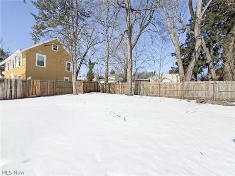 Exterior - 86 Terrace Dr, Boardman, OH 44512 photo 5 of 8