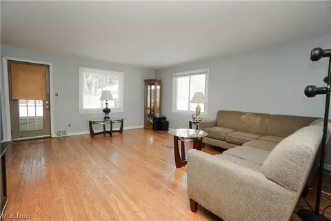 Living - 86 Terrace Dr, Boardman, OH 44512 photo 1 of 3